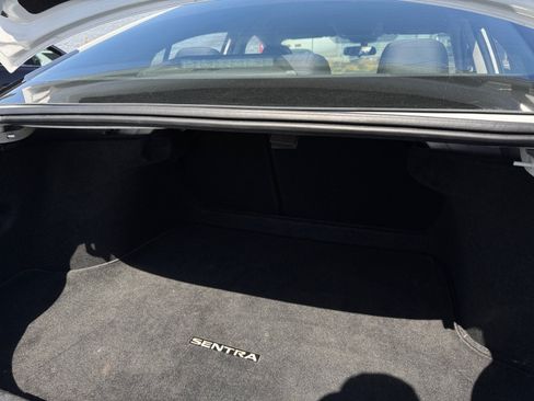 Used 2024 Nissan Sentra SV FWD image 22