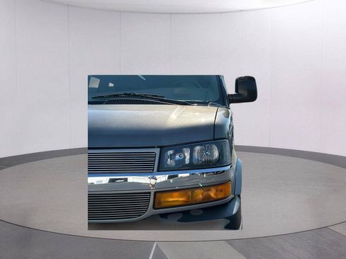 Used 2022 Chevrolet Express 2500 Extended w/ Enhanced Convenience Package RWD image 14