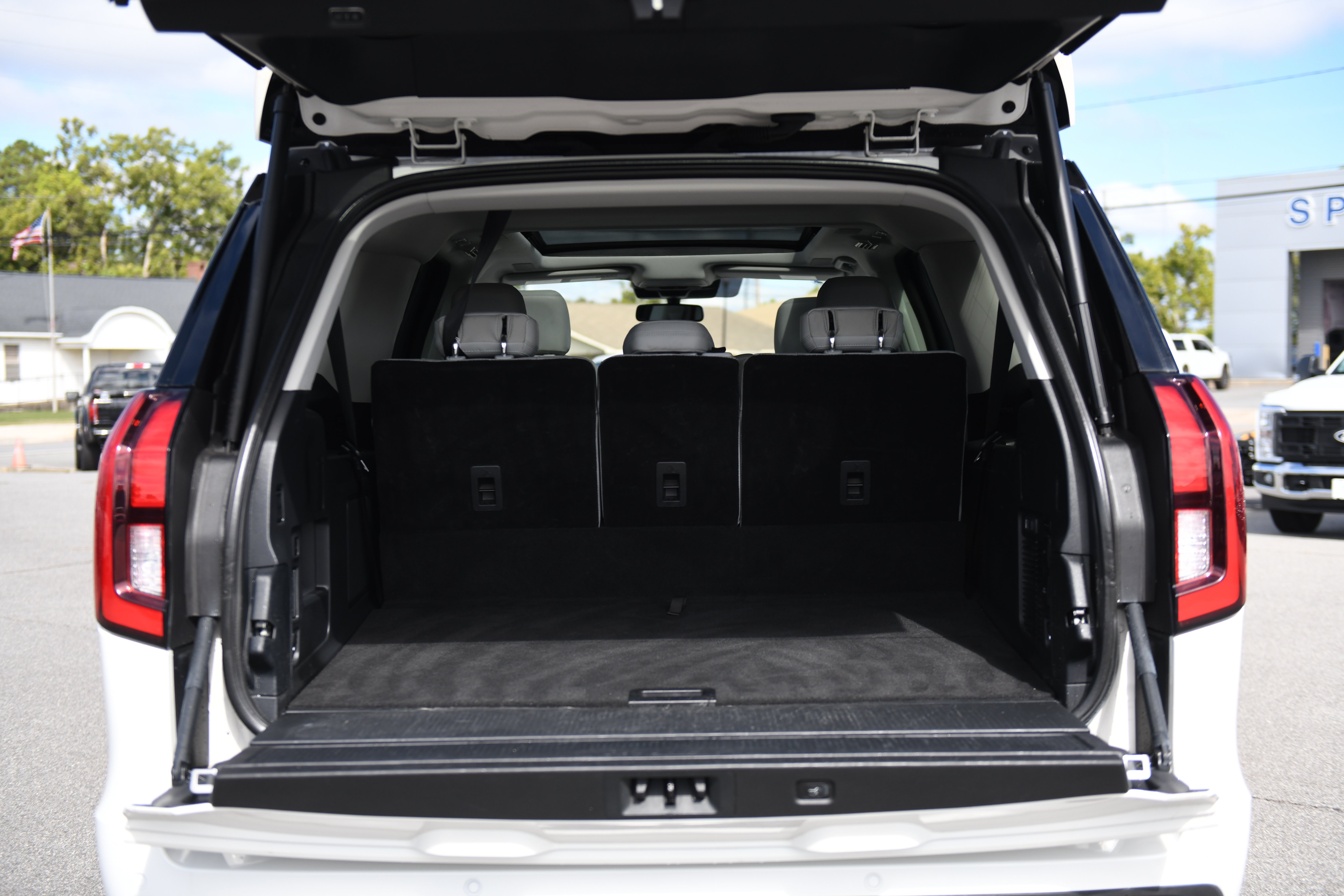 Used 2025 Ford Expedition Max Platinum w/ Driver's Package AWD/4WD image 10