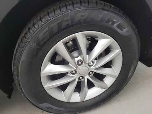 Used 2017 Kia Sorento AWD w/ LX V6 Convenience Package image 31