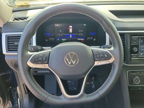 Certified 2023 Volkswagen Atlas SE FWD image 18