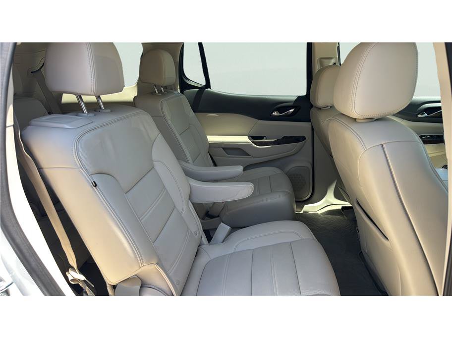 Used 2023 GMC Acadia Denali AWD/4WD image 15