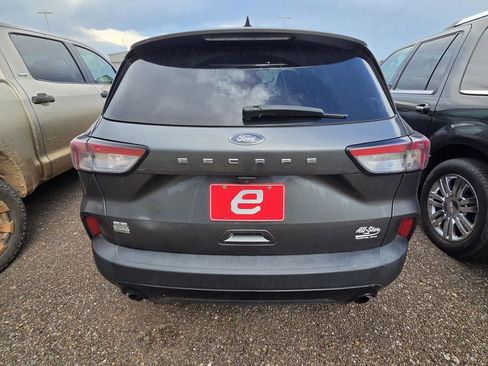 Used 2022 Ford Escape SE w/ SE Sport Appearance Package FWD image 6