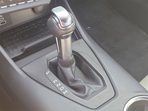 Used 2024 Ford Mustang GT Premium image 20