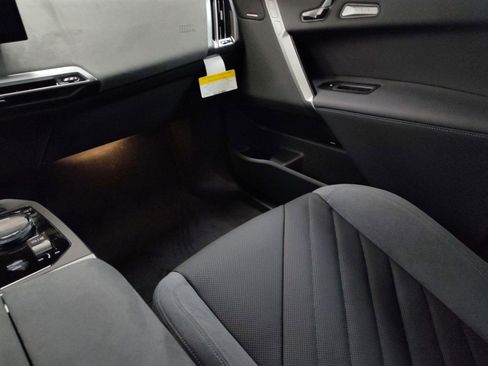 New 2026 BMW iX xDrive60 w/ M Sport Package image 22