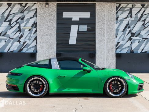 Used 2021 Porsche 911 Targa 4S image 21