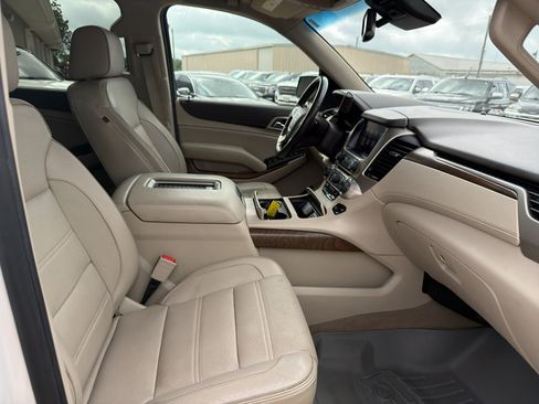 Used 2019 GMC Yukon XL Denali w/ Denali Ultimate Package RWD image 37