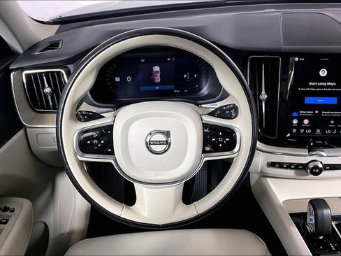 Used 2023 Volvo XC60 B5 Plus w/ Climate Package AWD/4WD image 5