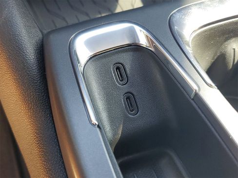 New 2026 Chevrolet Equinox EV LT image 25