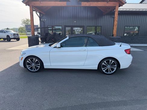 Used 2018 BMW 230i Convertible w/ Premium Package RWD image 21