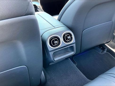 Used 2022 Mercedes-Benz C 300 Sedan image 33