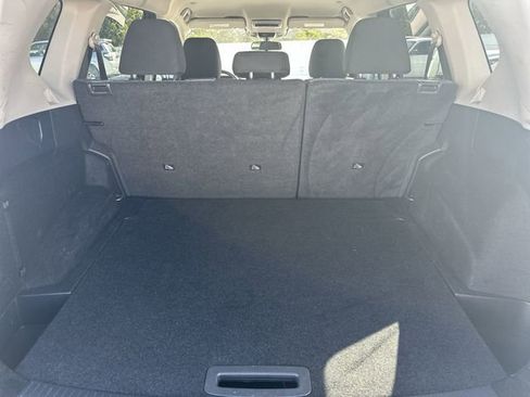 Used 2023 Nissan Rogue SV image 28