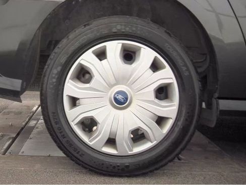 Used 2021 Ford Transit Connect XL image 14