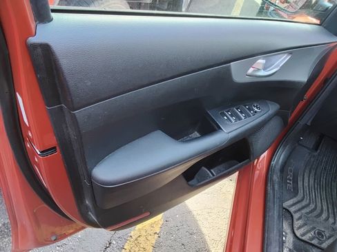 Used 2023 Kia Forte LXS w/ LXS Technology Package FWD image 10