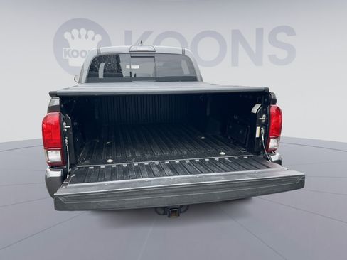 Used 2018 Toyota Tacoma SR5 image 25