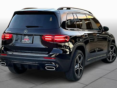 Used 2024 Mercedes-Benz GLB 250 image 13