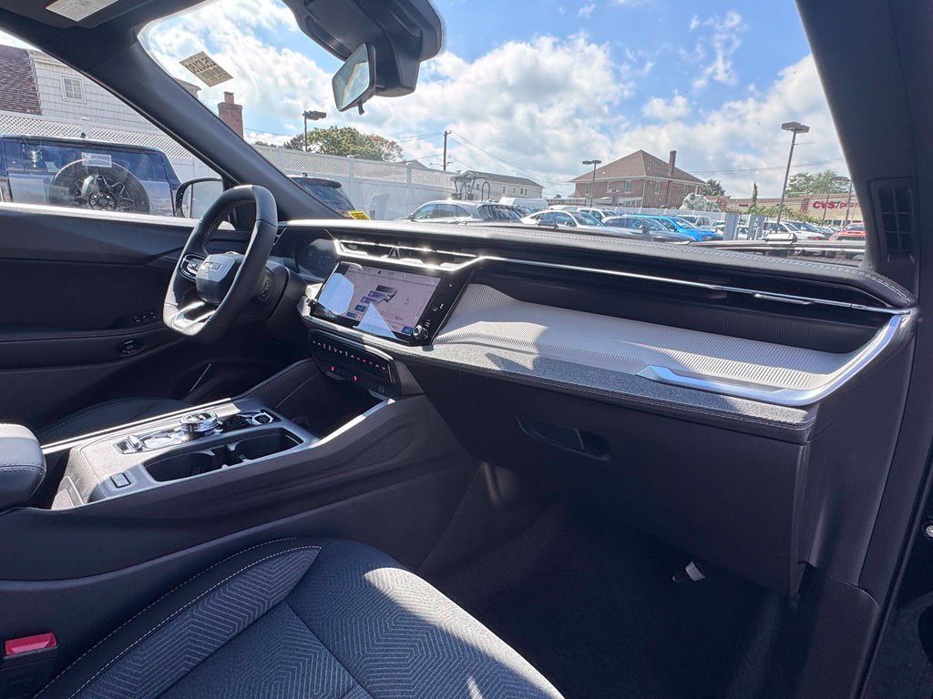 New 2026 Jeep Cherokee Laredo AWD/4WD image 18