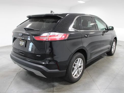 Used 2024 Ford Edge SEL AWD/4WD image 9