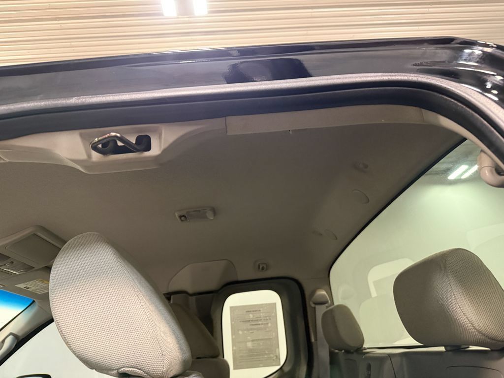 Used 2015 Nissan Frontier S RWD image 10