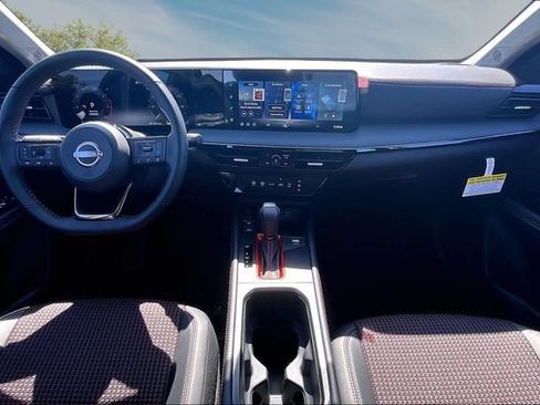 New 2026 Nissan Kicks SR FWD image 5