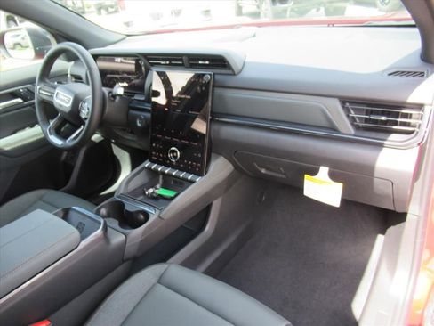 New 2026 GMC Terrain AT4 w/ Convenience Package III image 10