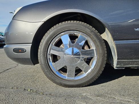 Used 2003 Ford Thunderbird RWD image 13