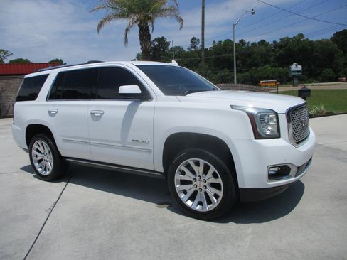 Used 2017 GMC Yukon Denali w/ Open Road Package RWD image 22