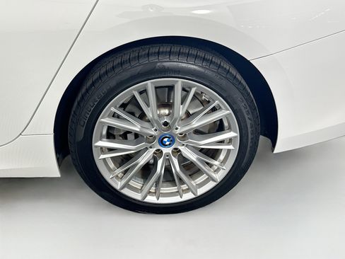 Used 2023 BMW 330e xDrive image 11