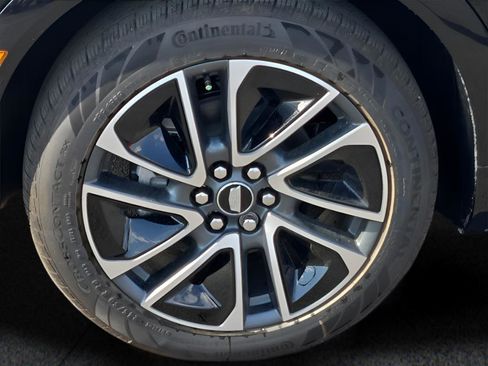 New 2025 Cadillac Optiq Sport 1 image 8