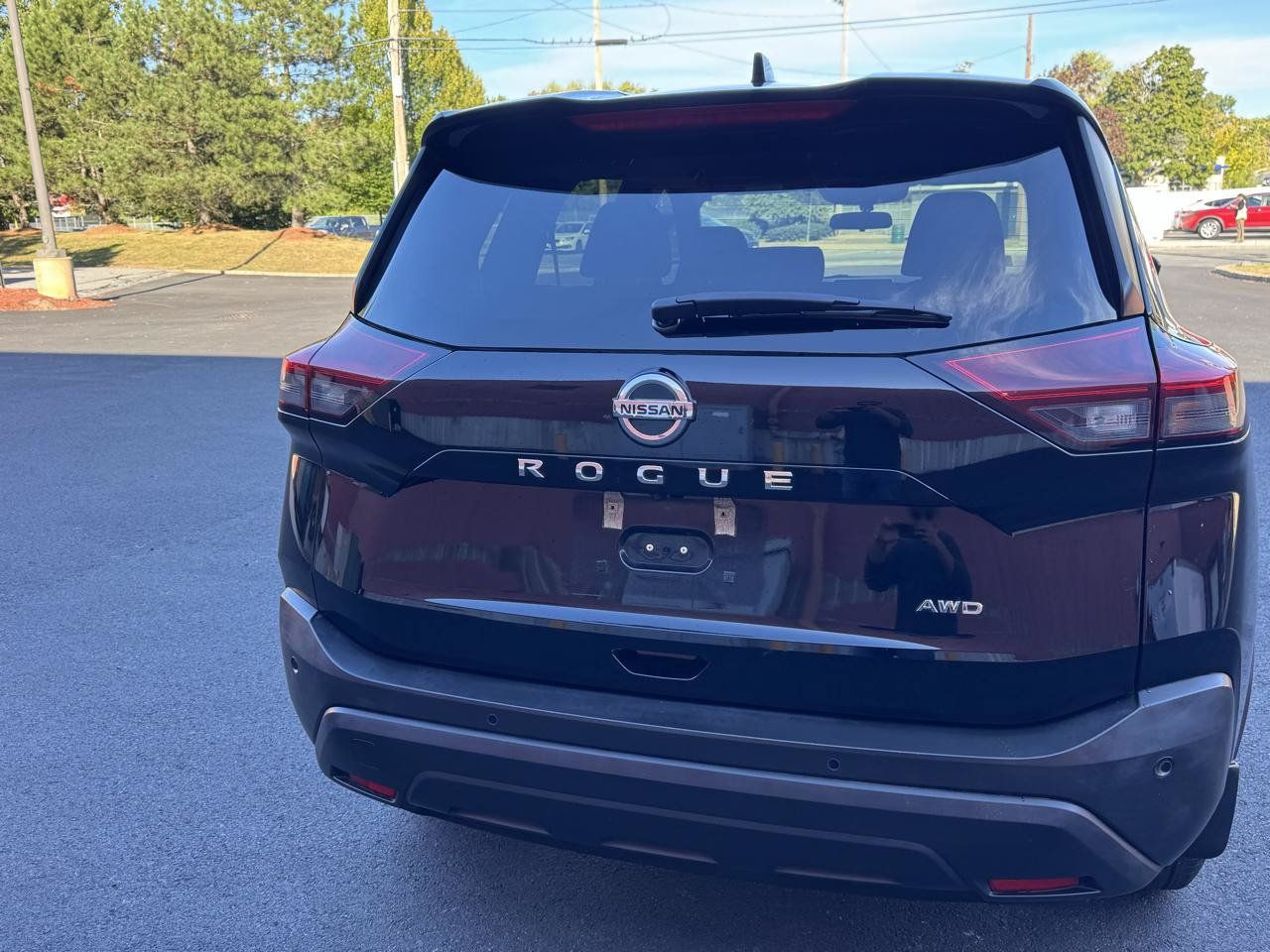 Used 2021 Nissan Rogue S AWD/4WD image 22