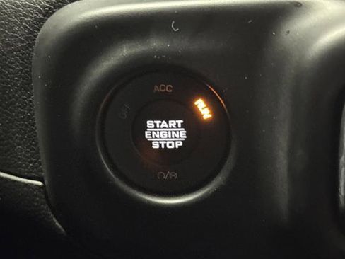 Used 2022 Jeep Gladiator Overland image 21