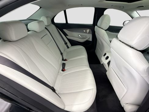 Used 2023 Mercedes-Benz E 350 Sedan image 21