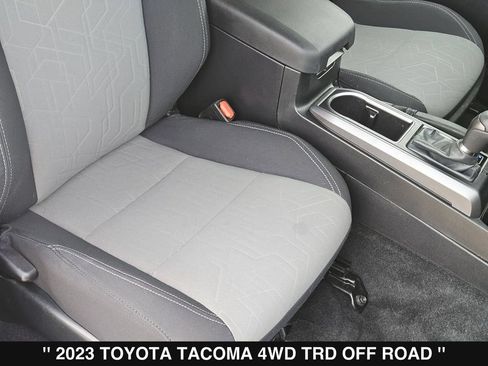 Used 2023 Toyota Tacoma TRD Off-Road AWD/4WD image 31