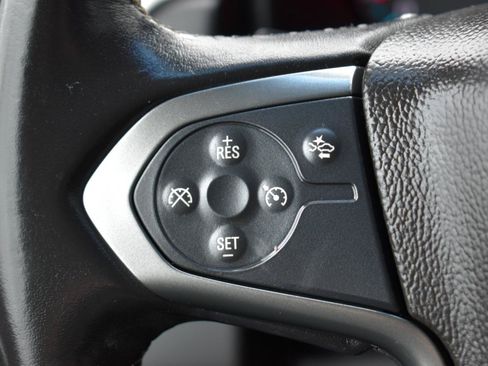 Used 2019 Chevrolet Suburban LT AWD/4WD image 15