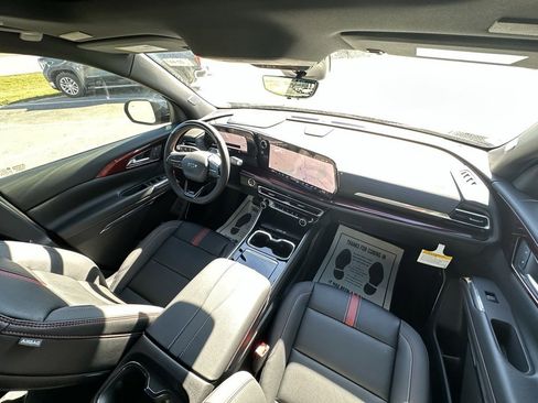 New 2026 Chevrolet Traverse RS image 10