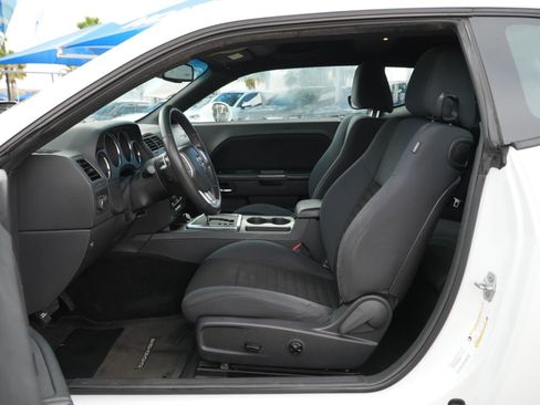 Used 2014 Dodge Challenger SXT w/ Super Sport Group (SS/T) image 16