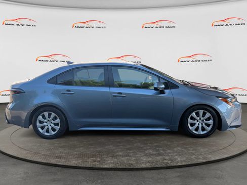 Used 2022 Toyota Corolla LE FWD image 6