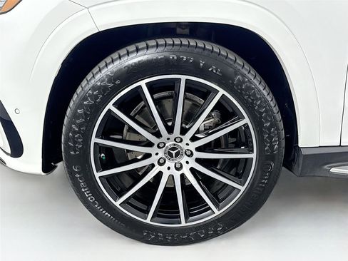 Used 2024 Mercedes-Benz GLS 450 4MATIC w/ AMG Line Exterior image 49
