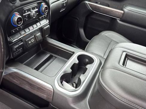 Used 2021 Chevrolet Silverado 2500 LTZ w/ LTZ Plus Package AWD/4WD image 19