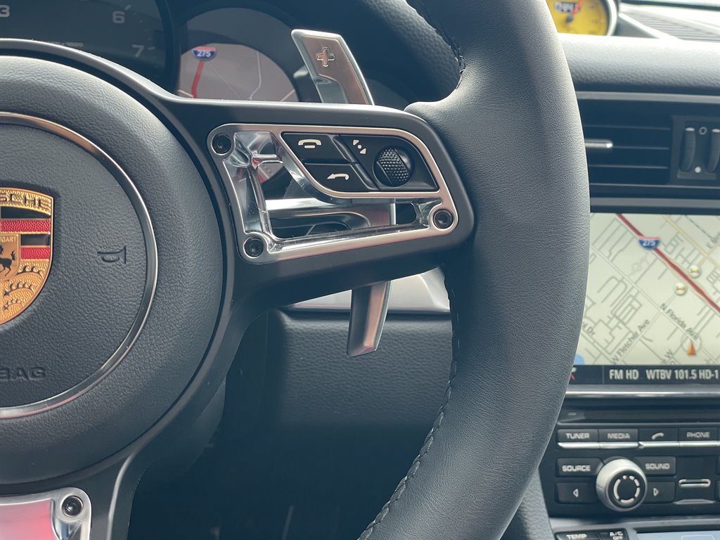 Used 2014 Porsche 911 Carrera image 25