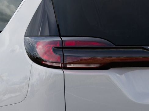 New 2027 Chrysler Pacifica Select AWD/4WD image 9