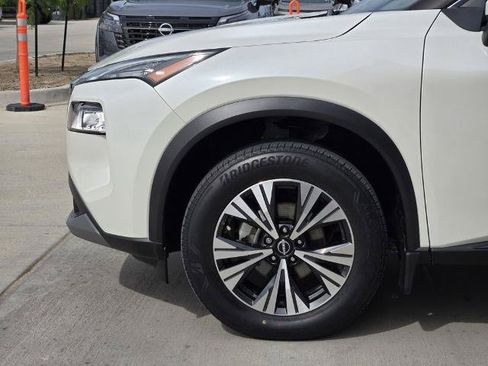 Certified 2023 Nissan Rogue SV FWD image 7