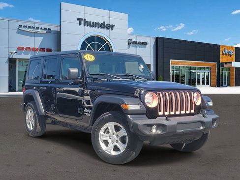 Used 2019 Jeep Wrangler Unlimited Sport S AWD/4WD image 1