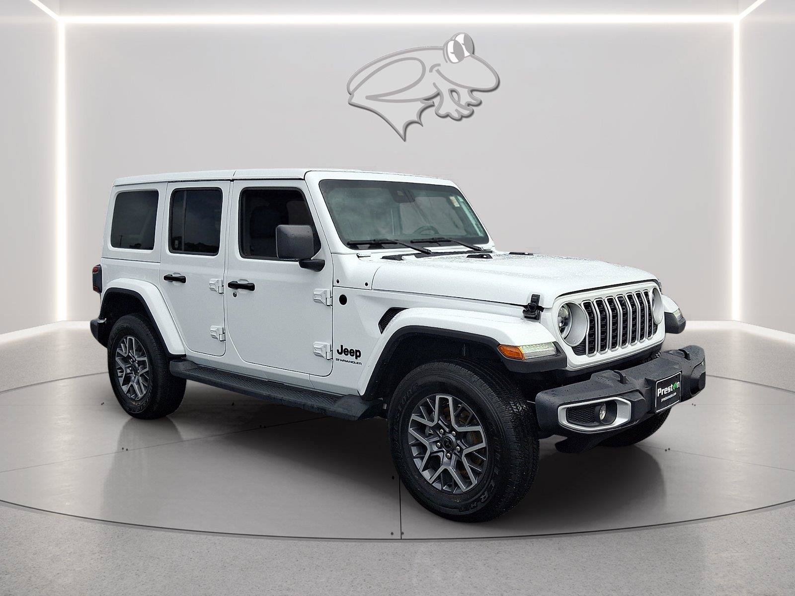 Used 2025 Jeep Wrangler Unlimited Sahara AWD/4WD image 6
