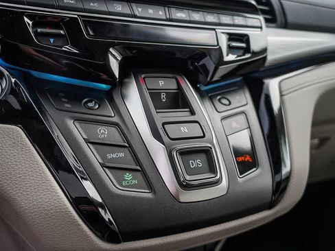 New 2026 Honda Odyssey Touring image 27