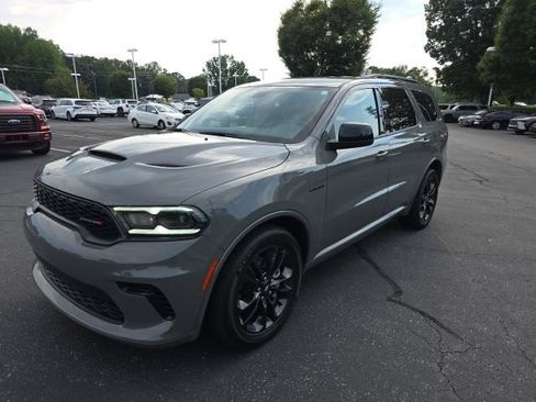 Used 2025 Dodge Durango R/T w/ Blacktop Package AWD/4WD image 2