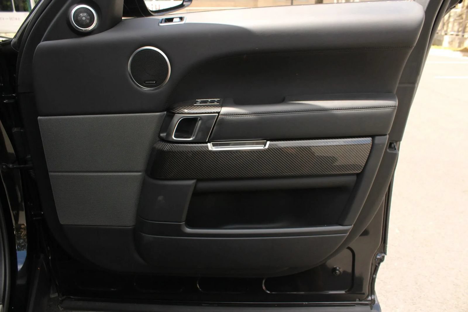 Used 2019 Land Rover Range Rover Sport SVR AWD/4WD image 25