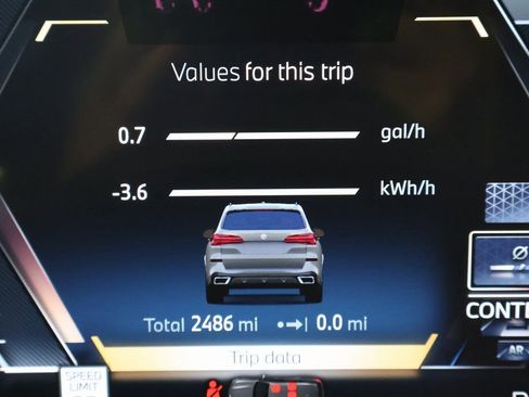 Used 2026 BMW X5 xDrive50e w/ Executive Package image 17