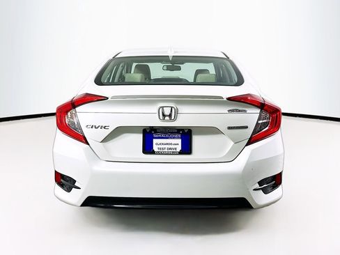 Used 2016 Honda Civic Touring image 15