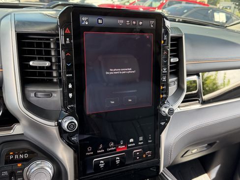Used 2025 RAM 1500 Tungsten AWD/4WD image 25